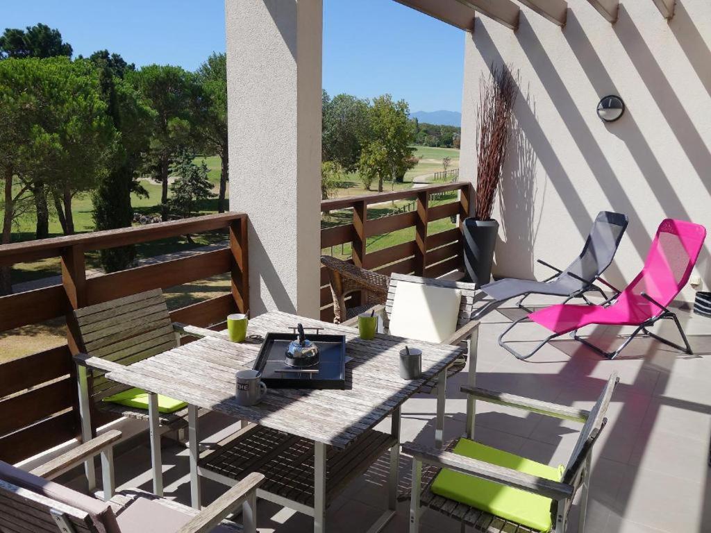 Vert Paradis - Vue Apaisante Sur Golf, Pins Parasols, 2E Etage - 80 M2 Dont Terrasse Avec Pergola, 2 Chambres, 3Et Iles, 3 Clim, Wifi - Piscine, Parking Et Park A Velos, Ascenseur - En Option Linge, Menage - Pistes Cyclables, Mer A Proximite Saint-Cyprien  Extérieur photo