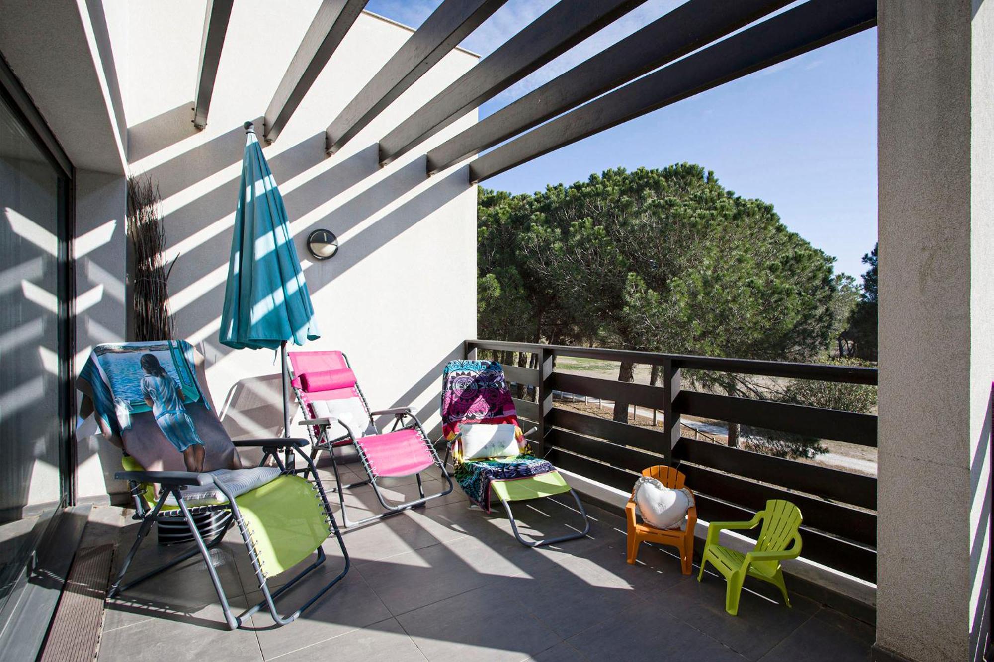 Vert Paradis - Vue Apaisante Sur Golf, Pins Parasols, 2E Etage - 80 M2 Dont Terrasse Avec Pergola, 2 Chambres, 3Et Iles, 3 Clim, Wifi - Piscine, Parking Et Park A Velos, Ascenseur - En Option Linge, Menage - Pistes Cyclables, Mer A Proximite Saint-Cyprien  Extérieur photo